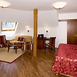 Kaiserhof Superior Hotel 5*