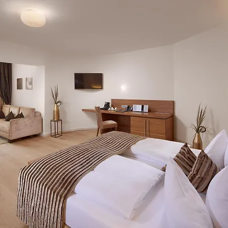 Kaiserhof Superior Hotel 5*