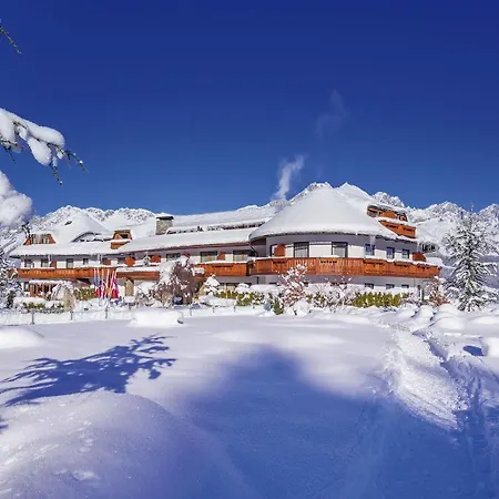 Kaiserhof Superior Hotel 5*