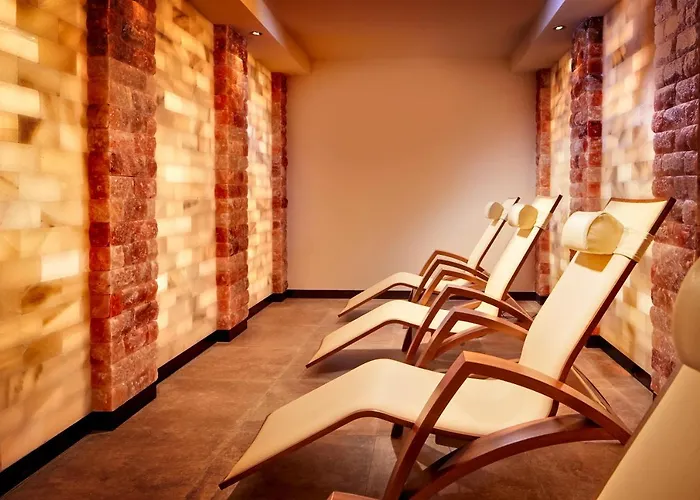 Kaiserhof Superior Hotel 5*