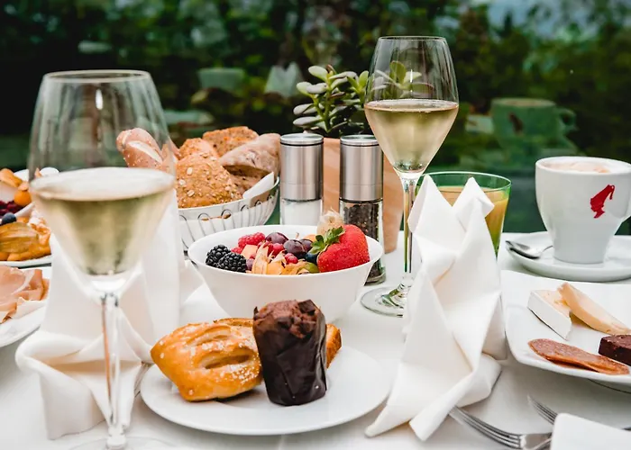 凯瑟霍夫高级酒店 酒店